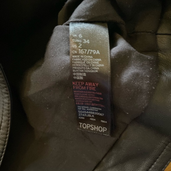 TOP SHOP - Black faux leather mini skirt, Size: 2 - Picture 6 of 9